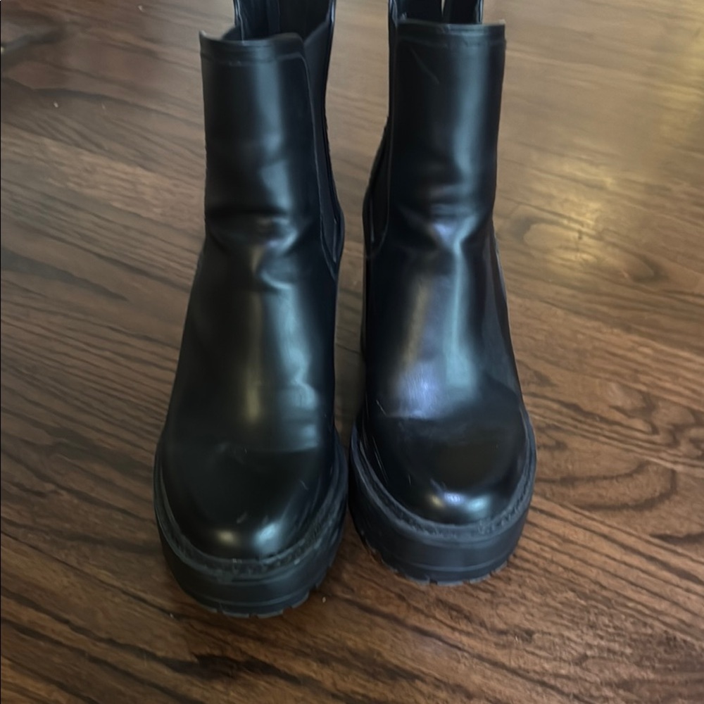 Madden Girl Black Leather Platform Ankle Boots